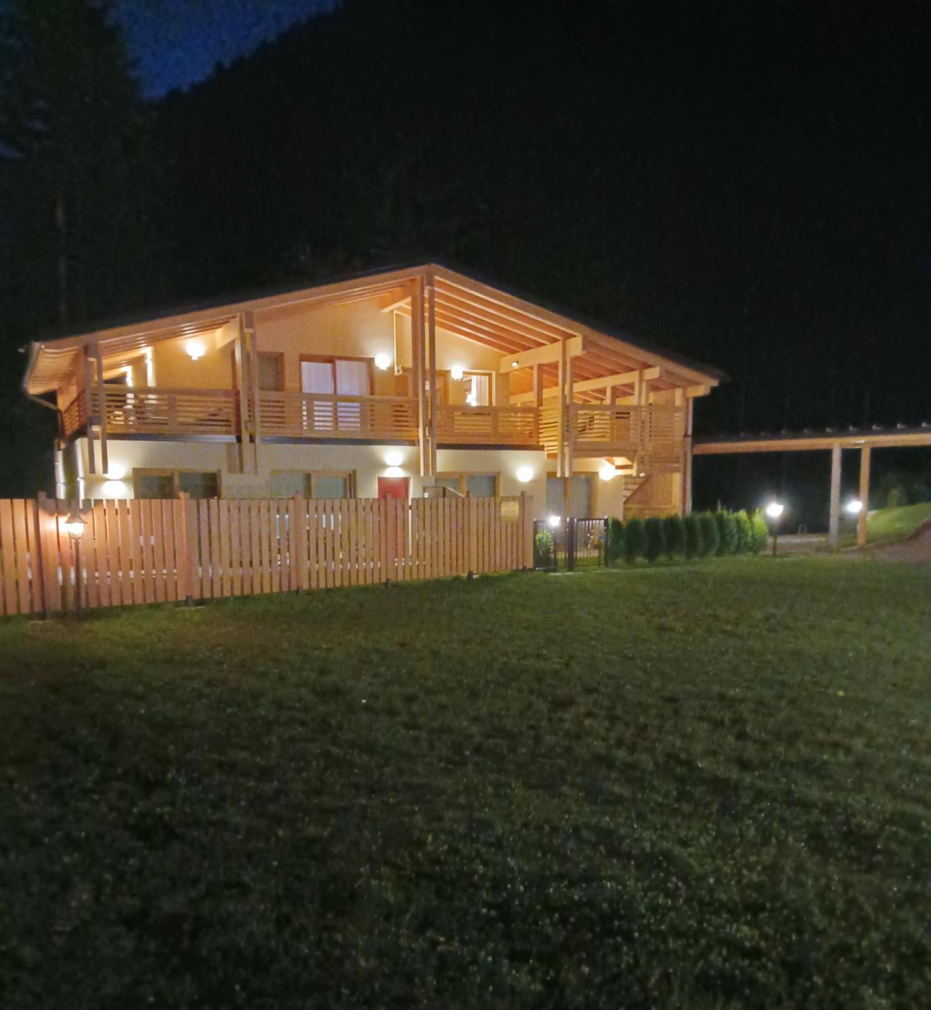 הוילה Chalet Relax Molveno E Andalo Dolomiti מראה חיצוני תמונה